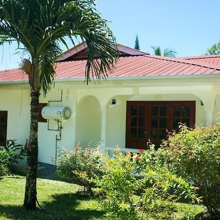 维多利亚 Ogumka, Self Catering , Beoliere, Mahe酒店 外观 照片