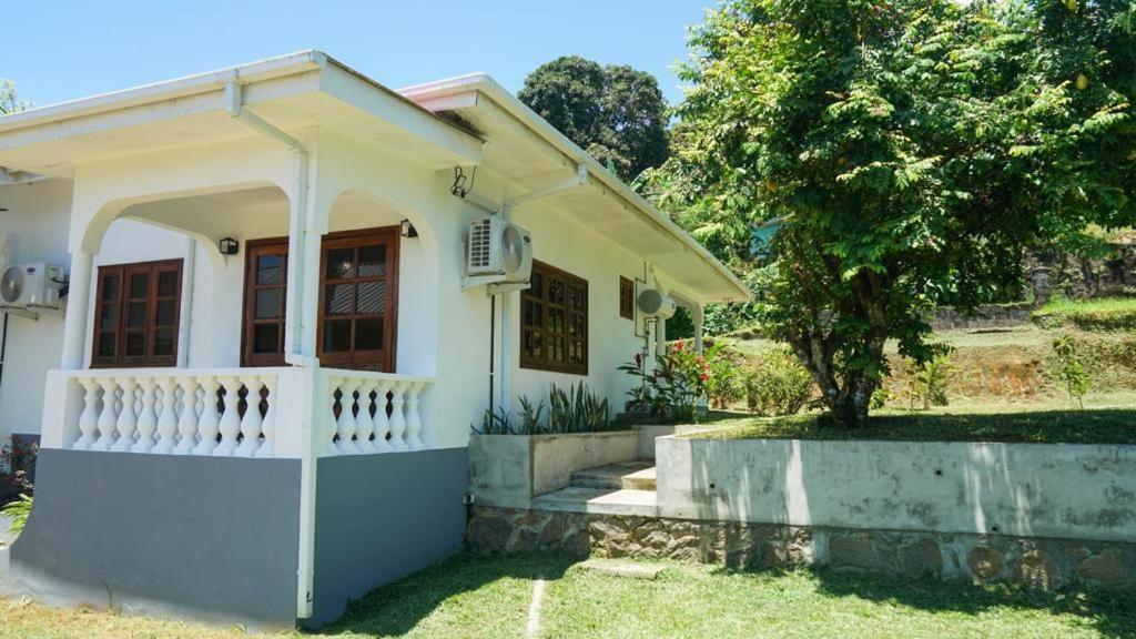维多利亚 Ogumka, Self Catering , Beoliere, Mahe酒店 外观 照片